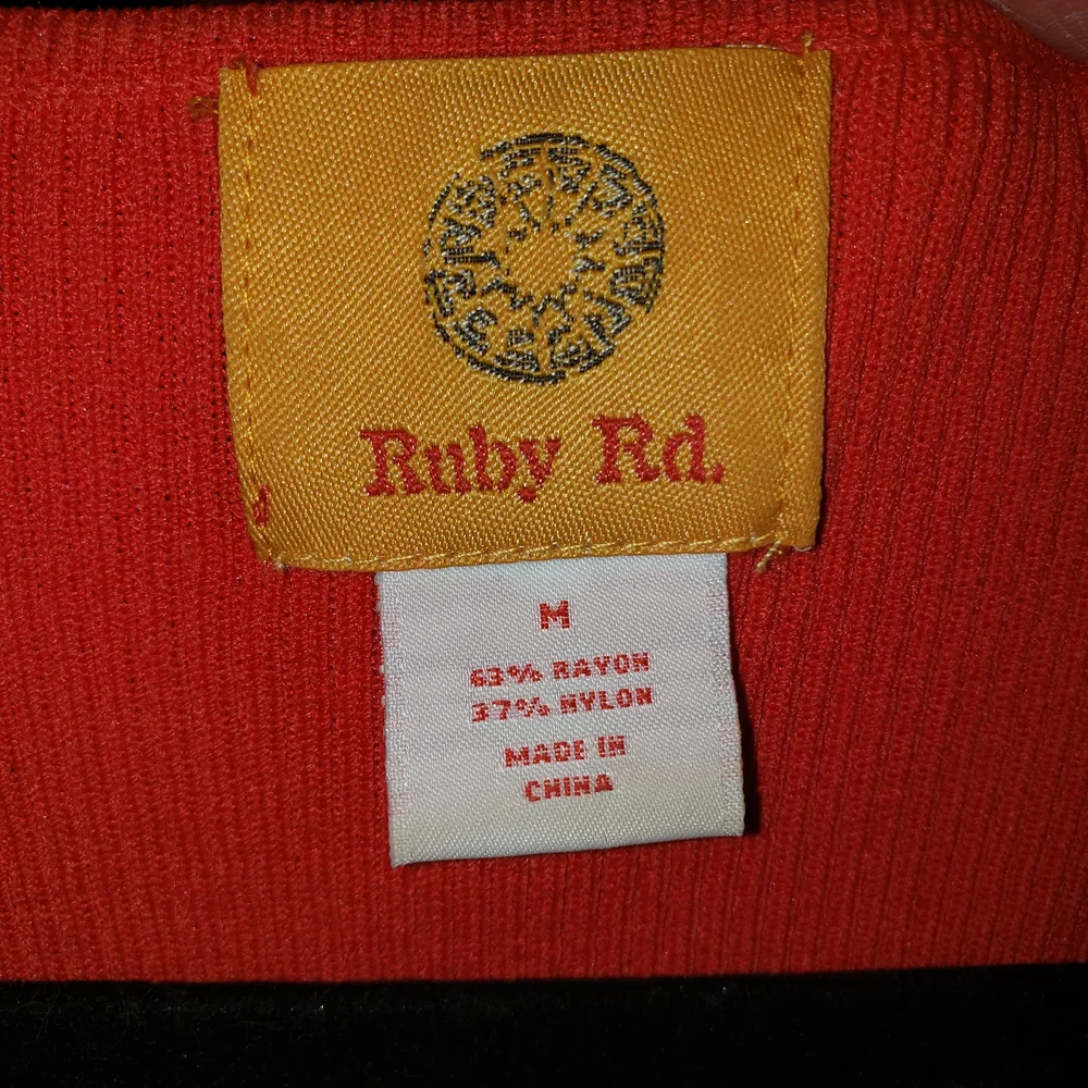 Ruby Rd. Coral Embellished Ribbed Tank - M - Picture 3 of 5